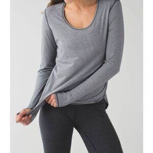LULULEMON ATHLETICA Yogini 5 Year Long Sleeve Size 4